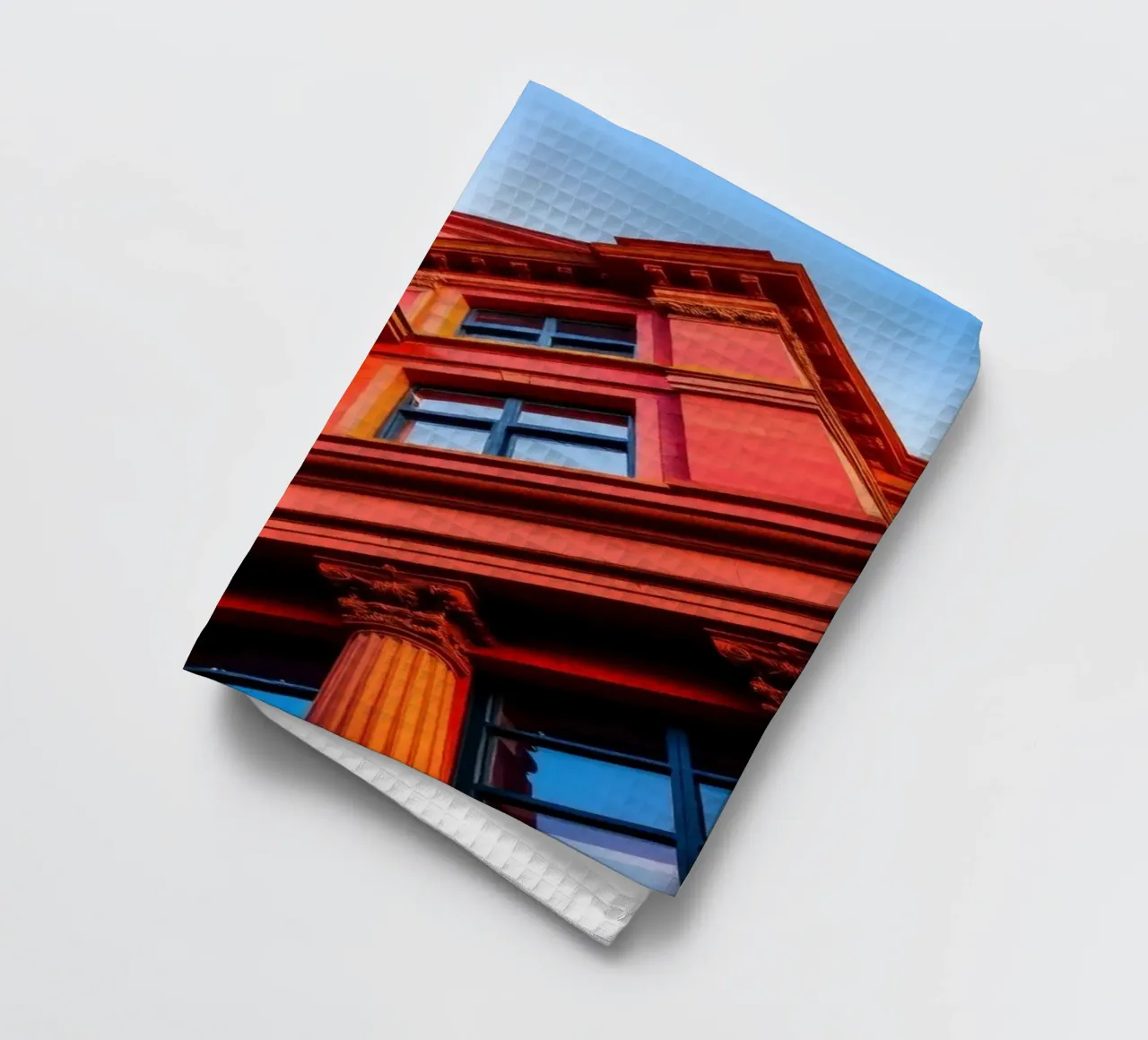 edificio storico illuminato dalla luce del sole in un cielo limpido e azzurro canovaccio da cucina da DesignDoodle