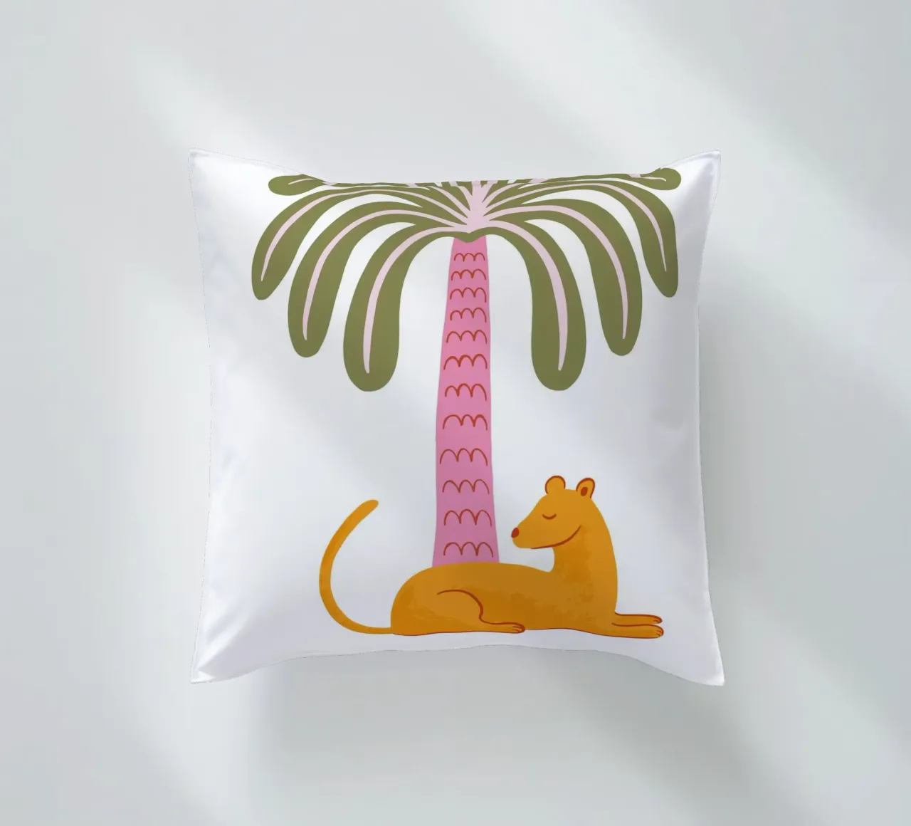 Orange jungle cat with palm tree cuscino da Vivdesign