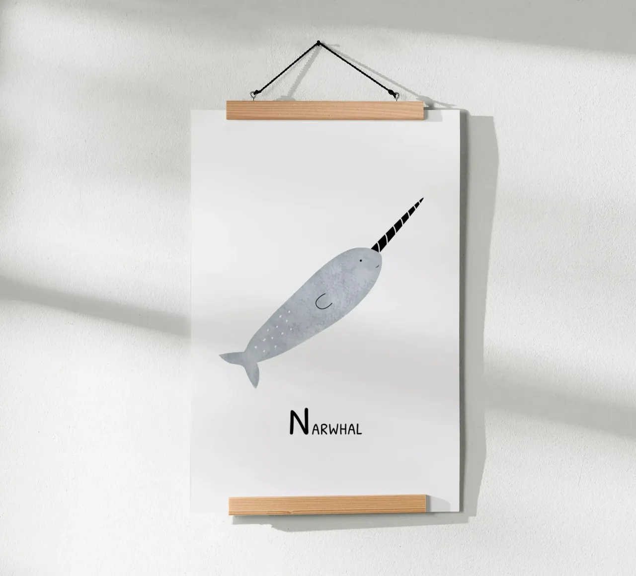 Narwhal poster con telaio in alluminio da Little Flourishes