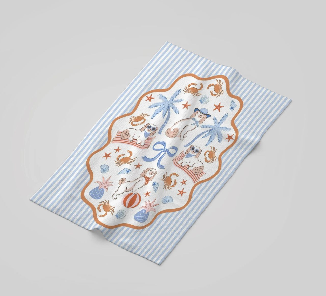 Doodle dogs on the beach - blue and orange serviette de plage de Vivdesign