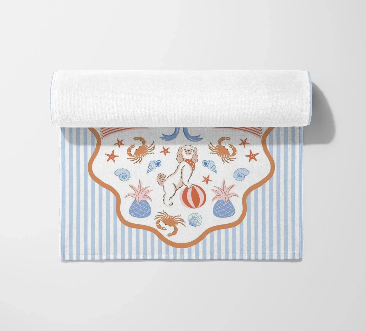 Doodle dogs on the beach - blue and orange serviette de plage de Vivdesign