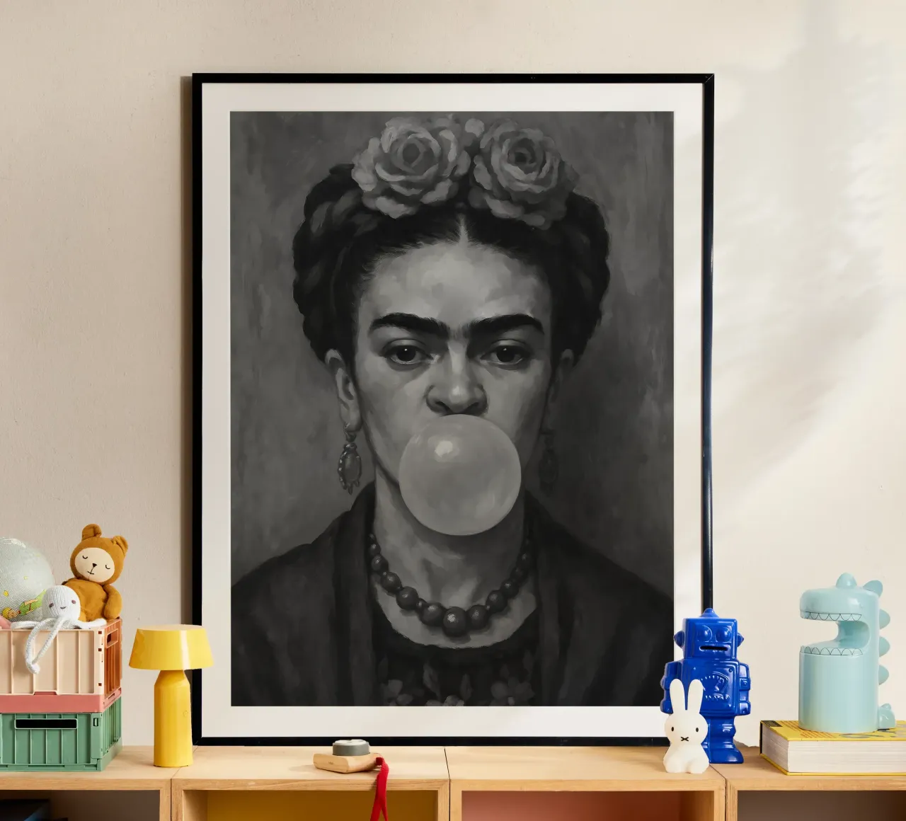 Frida Kahlo Bubble Gum in bianco e nero poster da ARTOMATIC