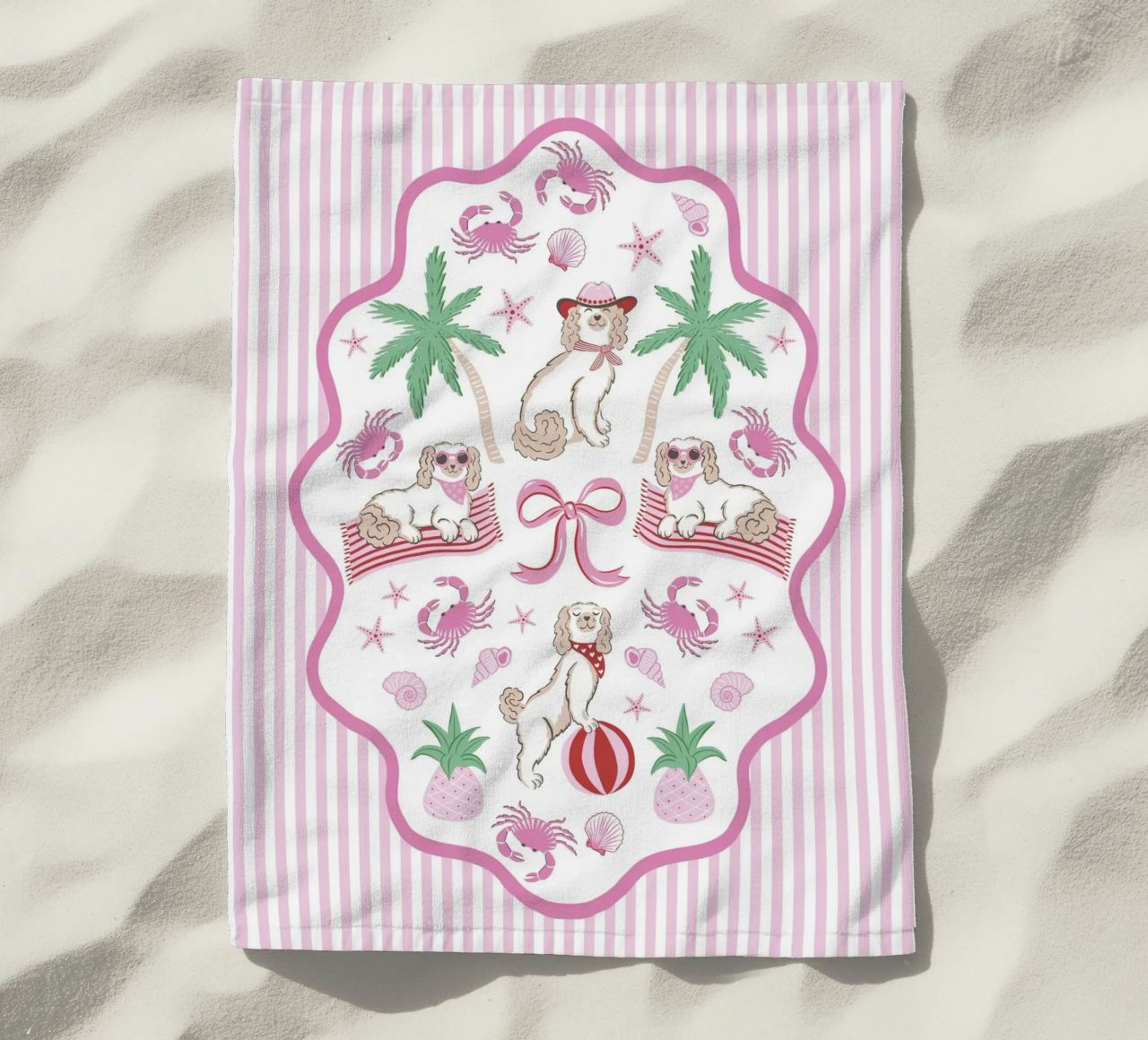 Doodle dogs on the beach - pink and green serviette de plage de Vivdesign