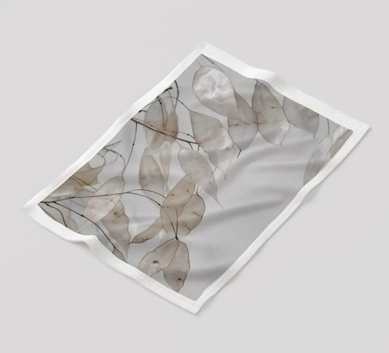 Abstract Branches Collected in the Forest coperta in pile da Studio Nahili