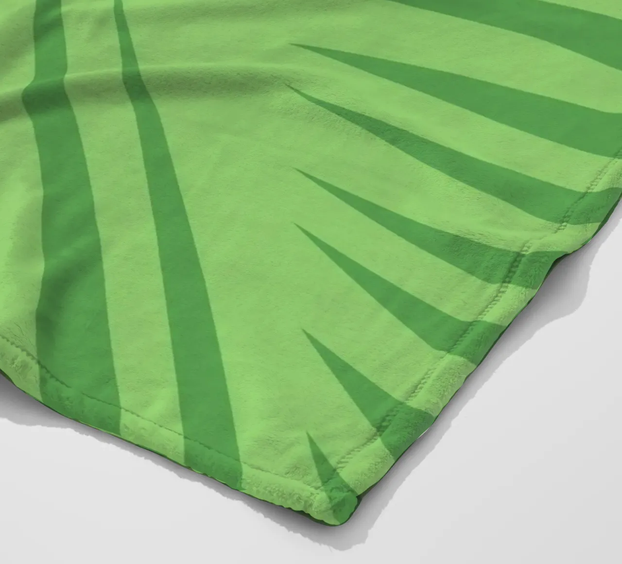 Palm leaf pattern Fleecedecke von Little Dean