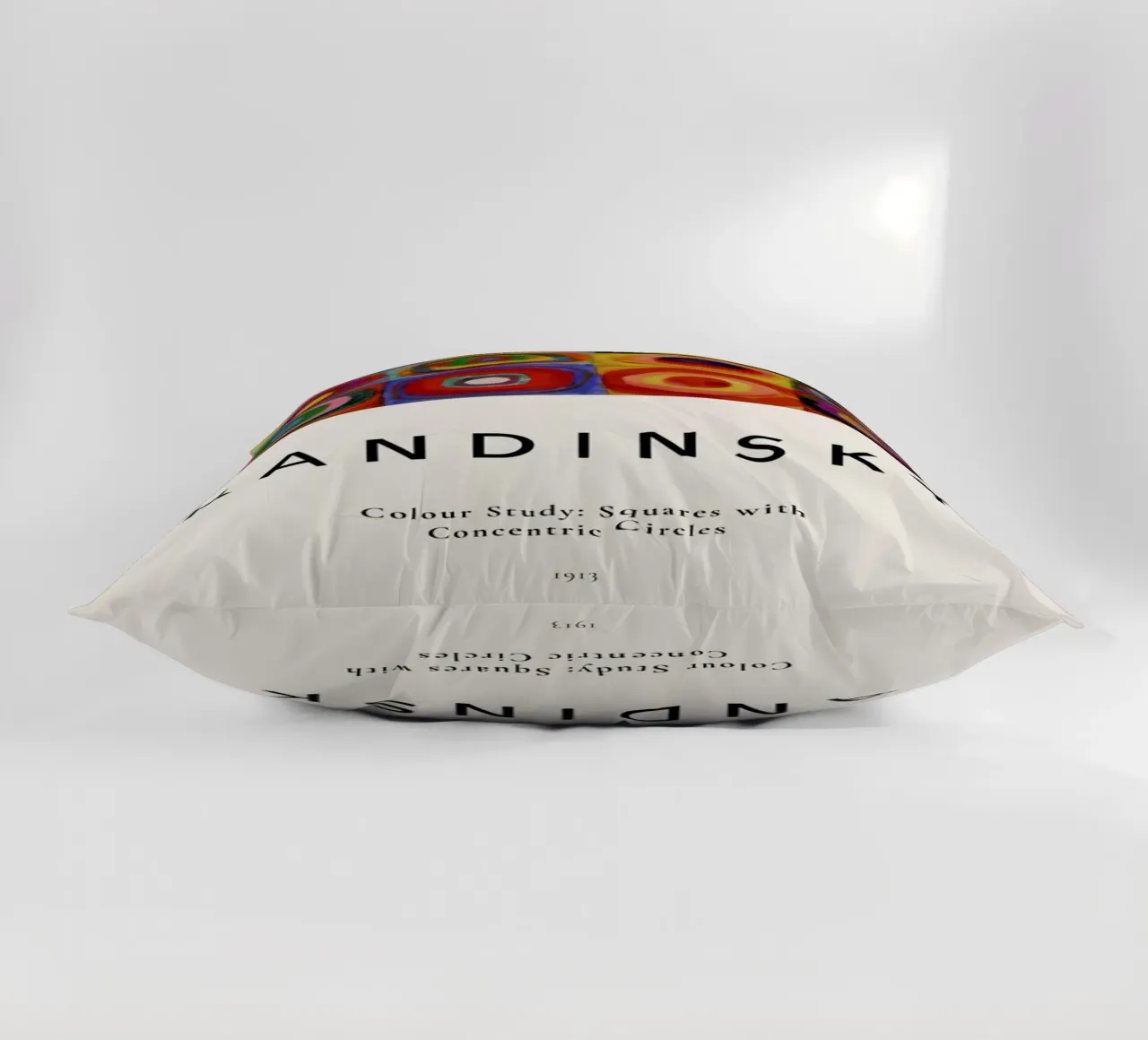 Kandinsky - Colour Study: Squares with Concentric Circles cuscino da ARTOTHEK