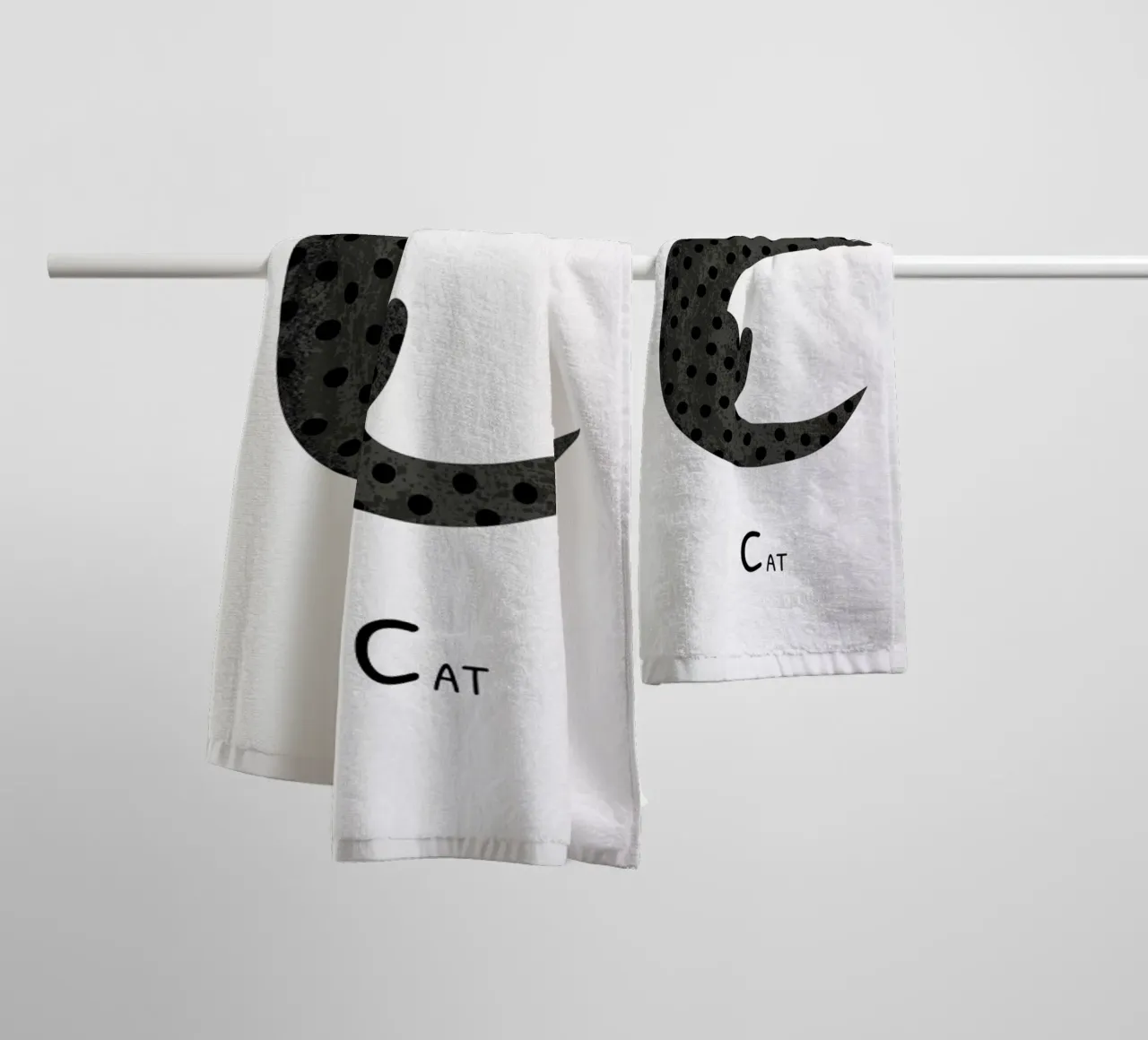 C for Cat asciugamano da bagno da Little Flourishes