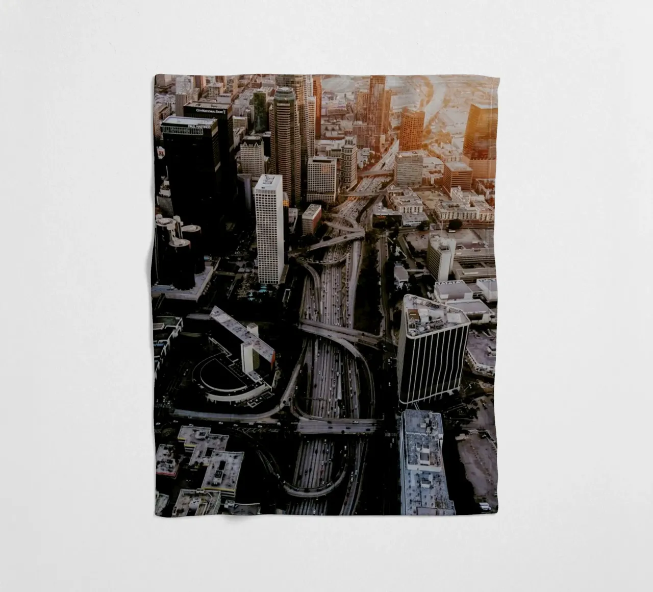 The Early Bird coperta in pile da METROPOLIS