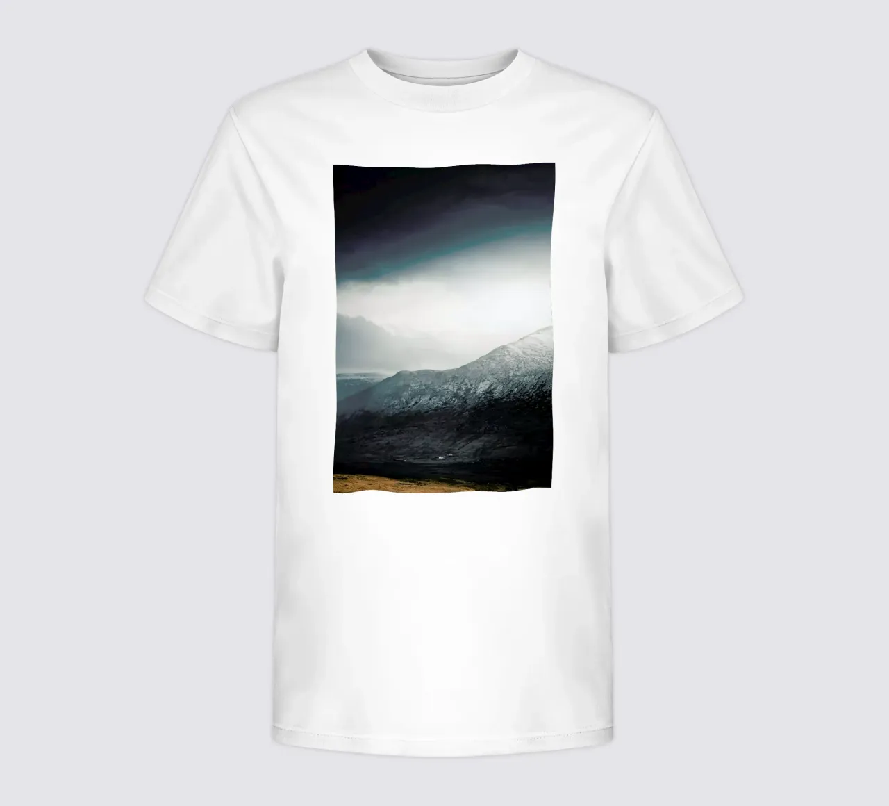 Sunlight Breaks Through by @nilsleithold t-shirt bambini da EyeEm Mobile GmbH