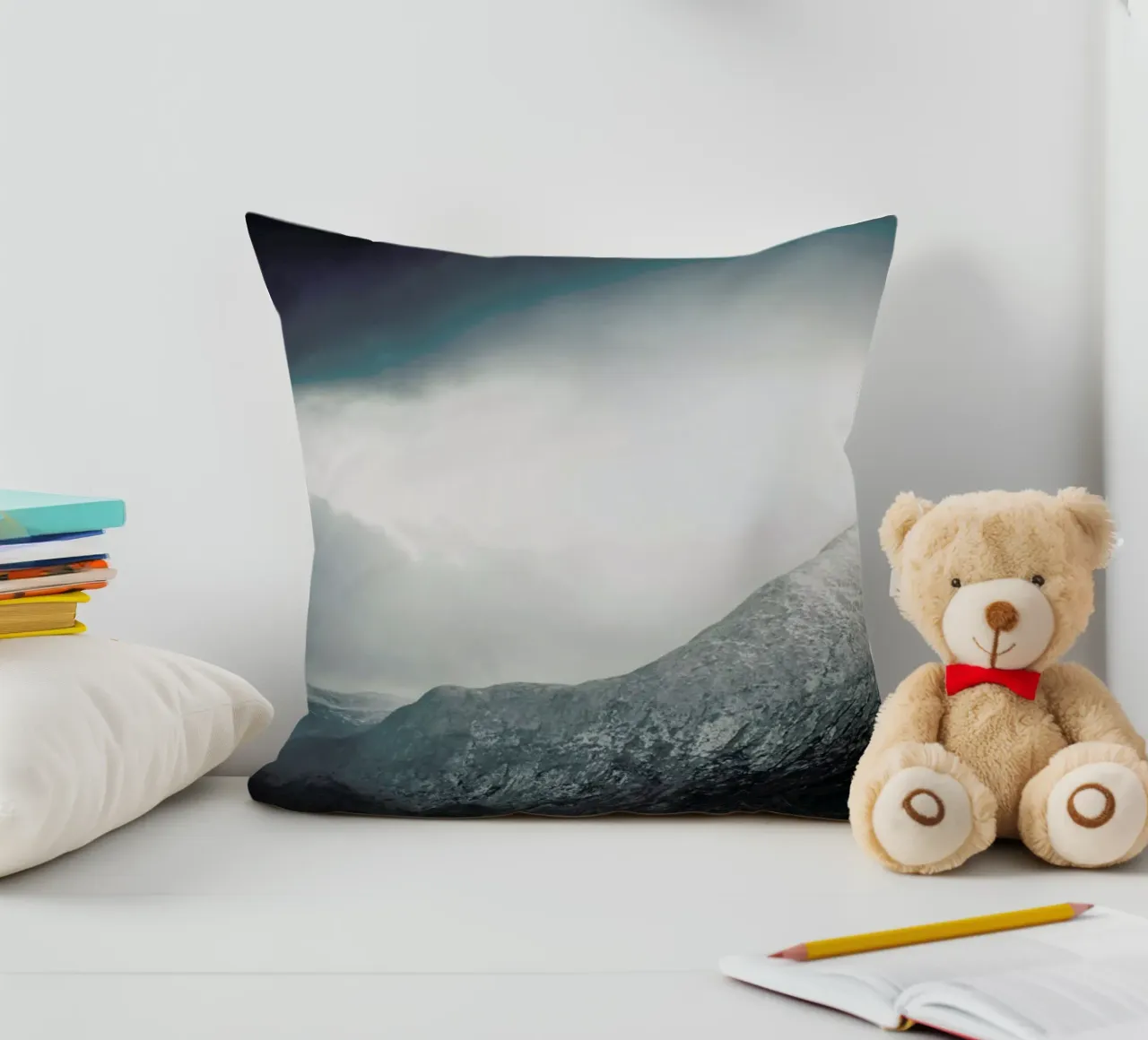 Sunlight Breaks Through by @nilsleithold cuscino da EyeEm Mobile GmbH