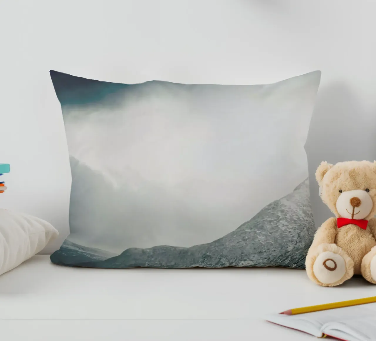 Sunlight Breaks Through by @nilsleithold cuscino da EyeEm Mobile GmbH