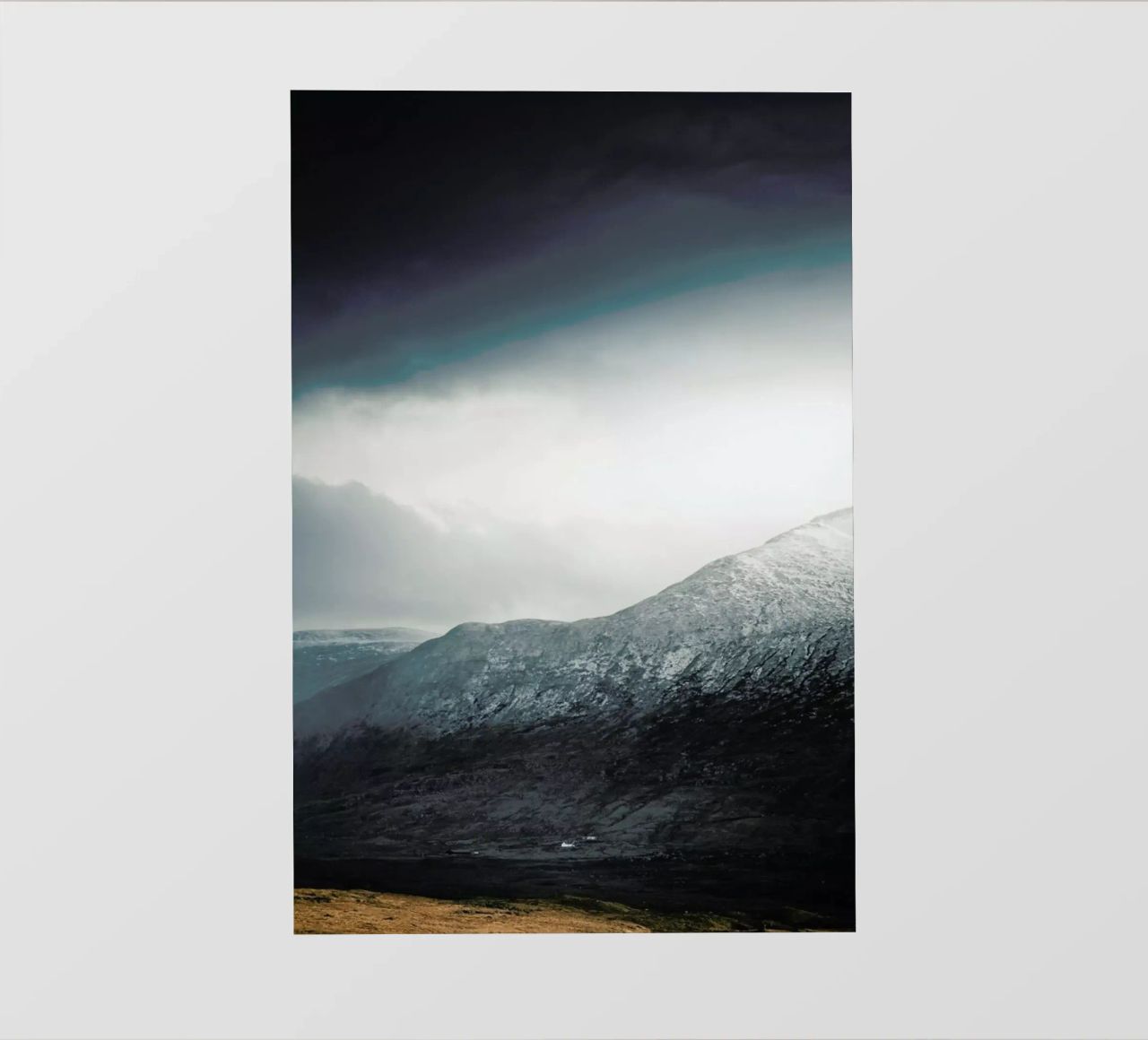 Sunlight Breaks Through by @nilsleithold pellicola backlit da EyeEm Mobile GmbH