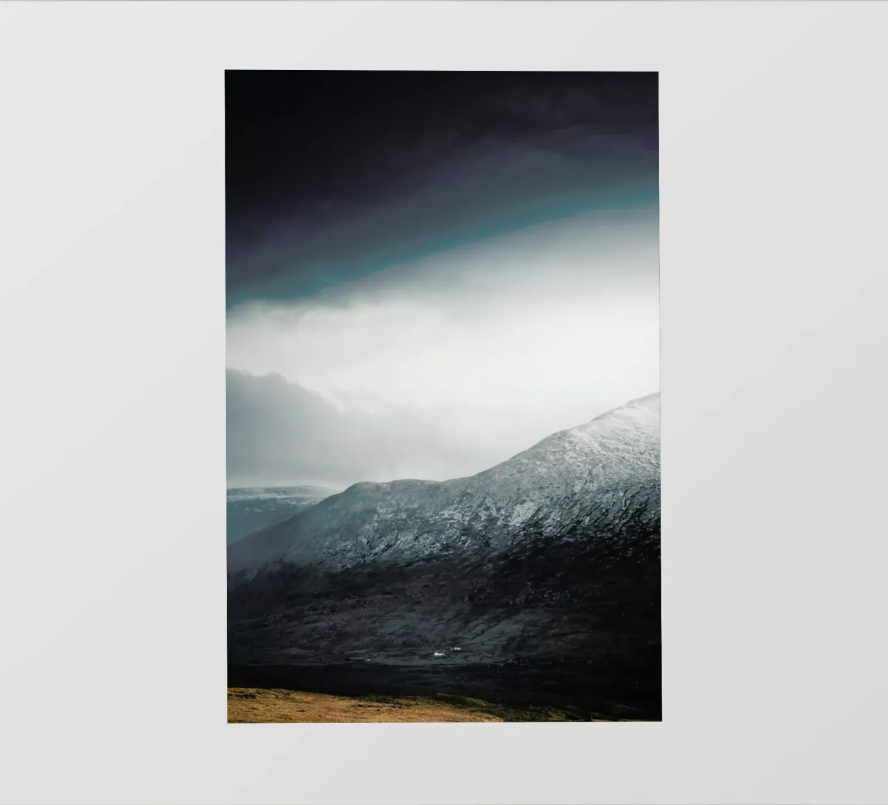 Sunlight Breaks Through by @nilsleithold pellicola backlit da EyeEm Mobile GmbH