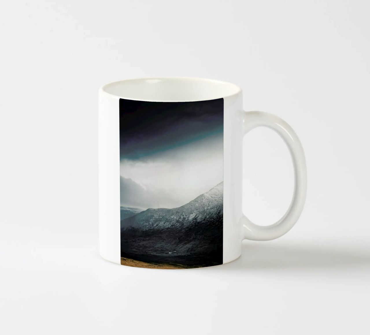 Sunlight Breaks Through by @nilsleithold tazza in ceramica da EyeEm Mobile GmbH