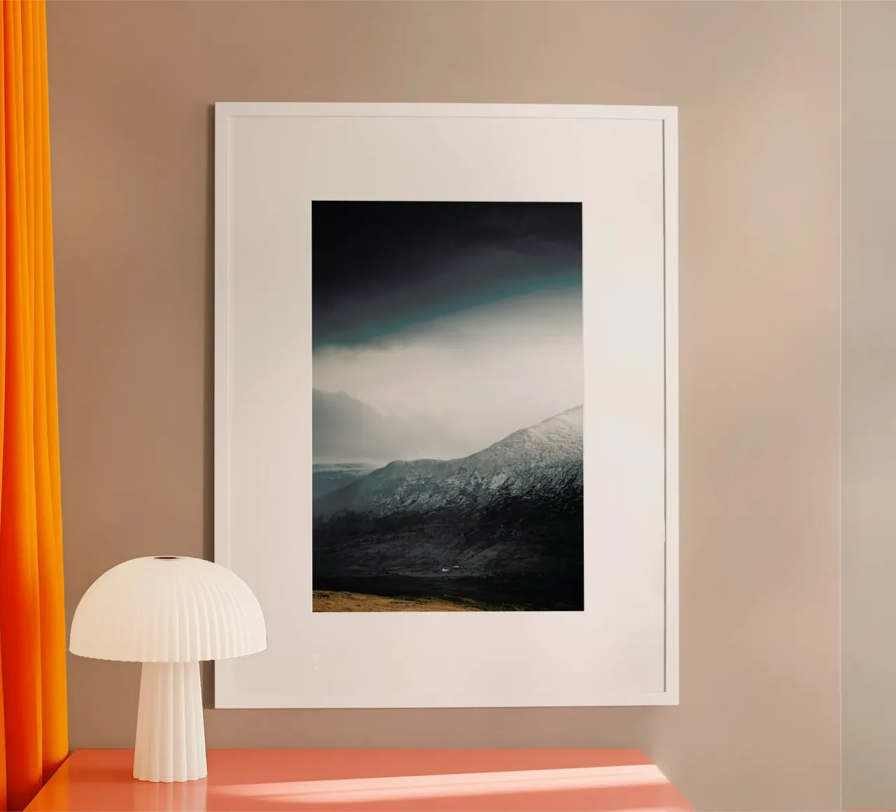 Sunlight Breaks Through by @nilsleithold poster da EyeEm Mobile GmbH