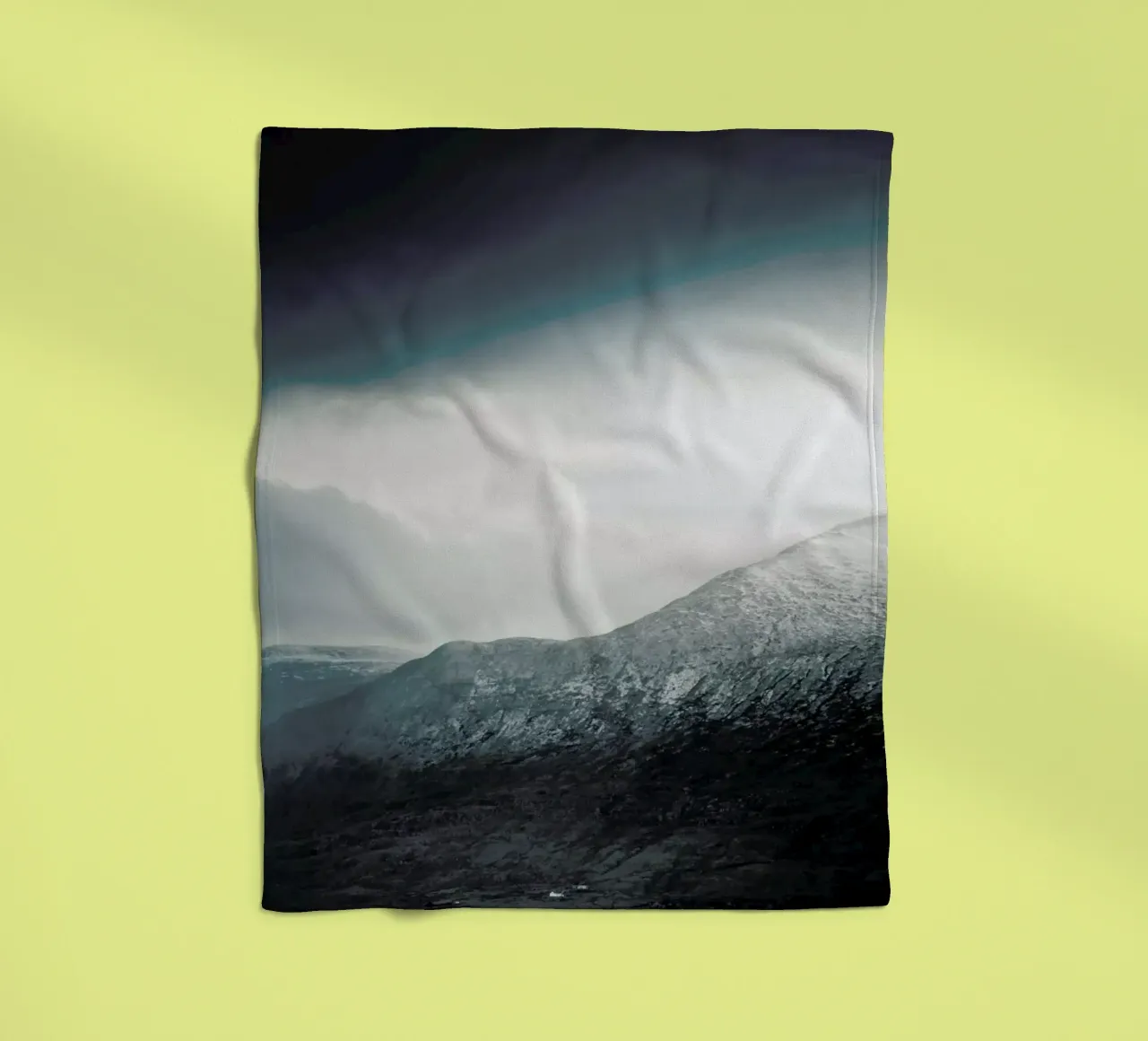 Sunlight Breaks Through by @nilsleithold coperta in pile da EyeEm Mobile GmbH