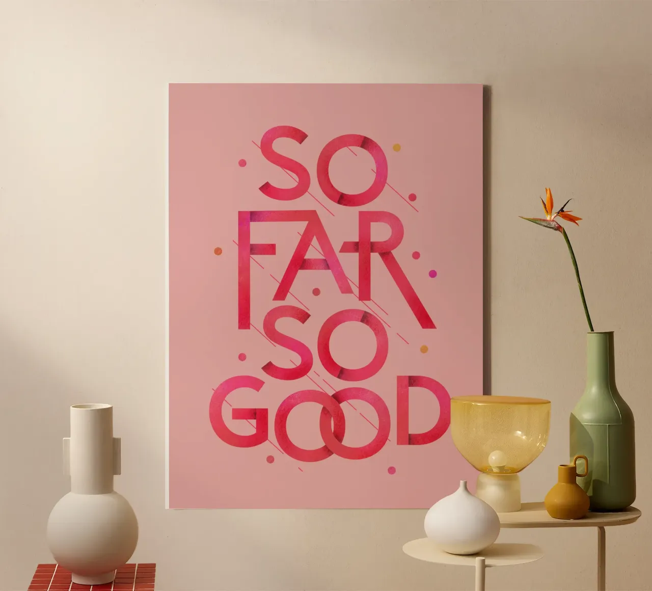 So Far So Good – Pink Pop Typography Leinwand mit Schattenfugenrahmen von showmemars