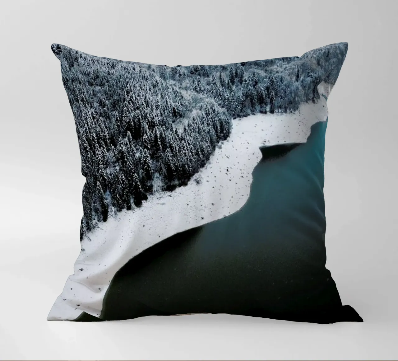 Snowy Banks cuscino da METROPOLIS