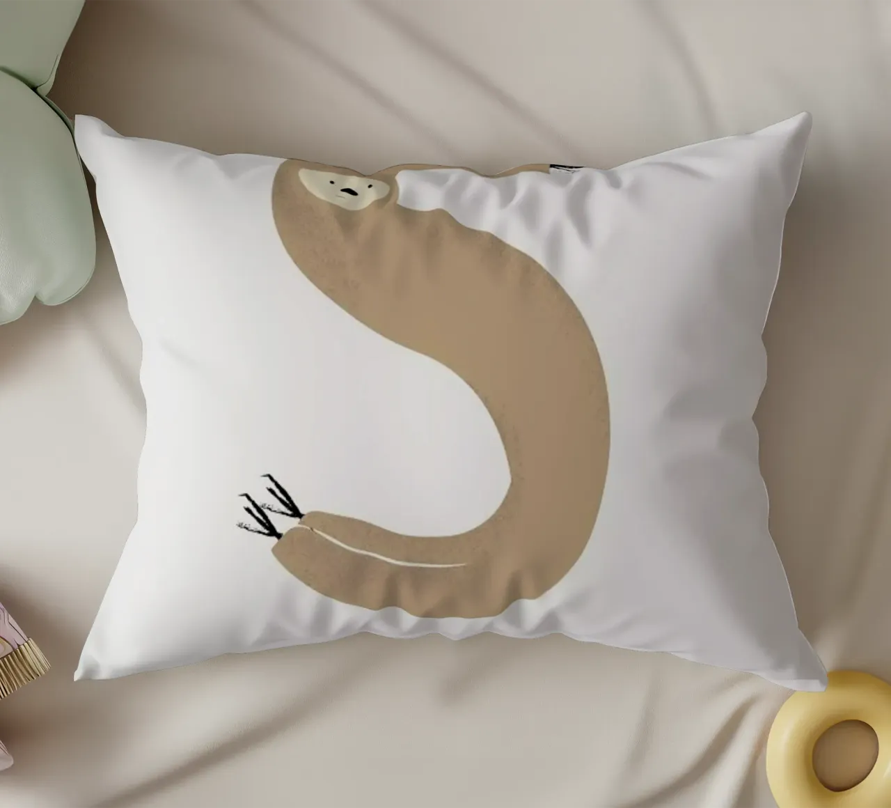 S for Sloth cuscino da Little Flourishes