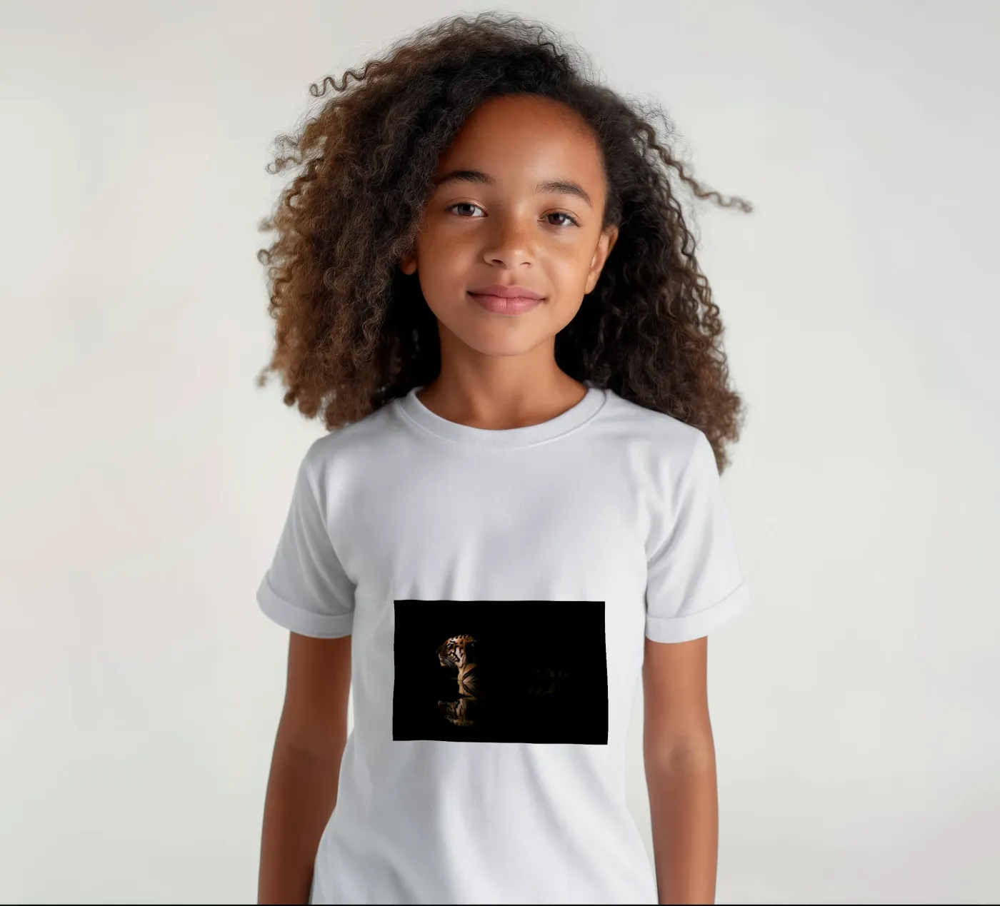 Big Cat Bathing t-shirt bambini da Natural Kingdom