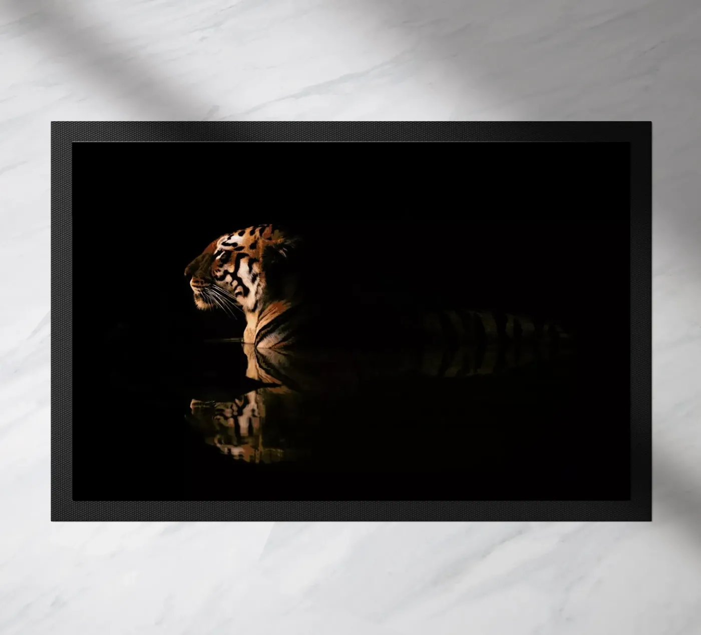 Big Cat Bathing zerbino da Natural Kingdom