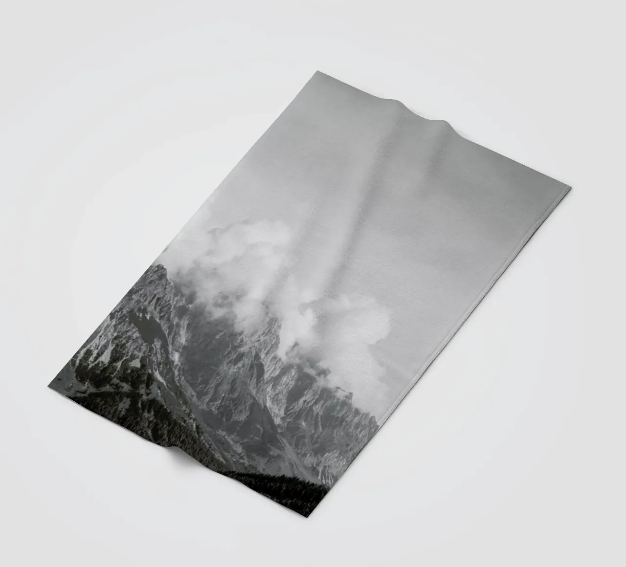 Clouds Forming 4 coperta in pile da Nur Mut