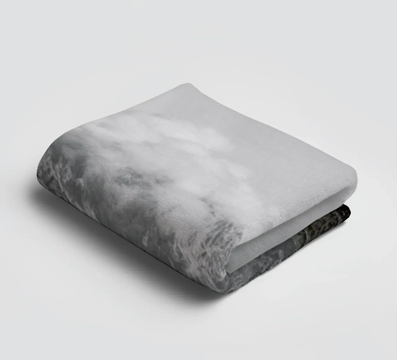Clouds Forming 4 asciugamano da bagno da Nur Mut