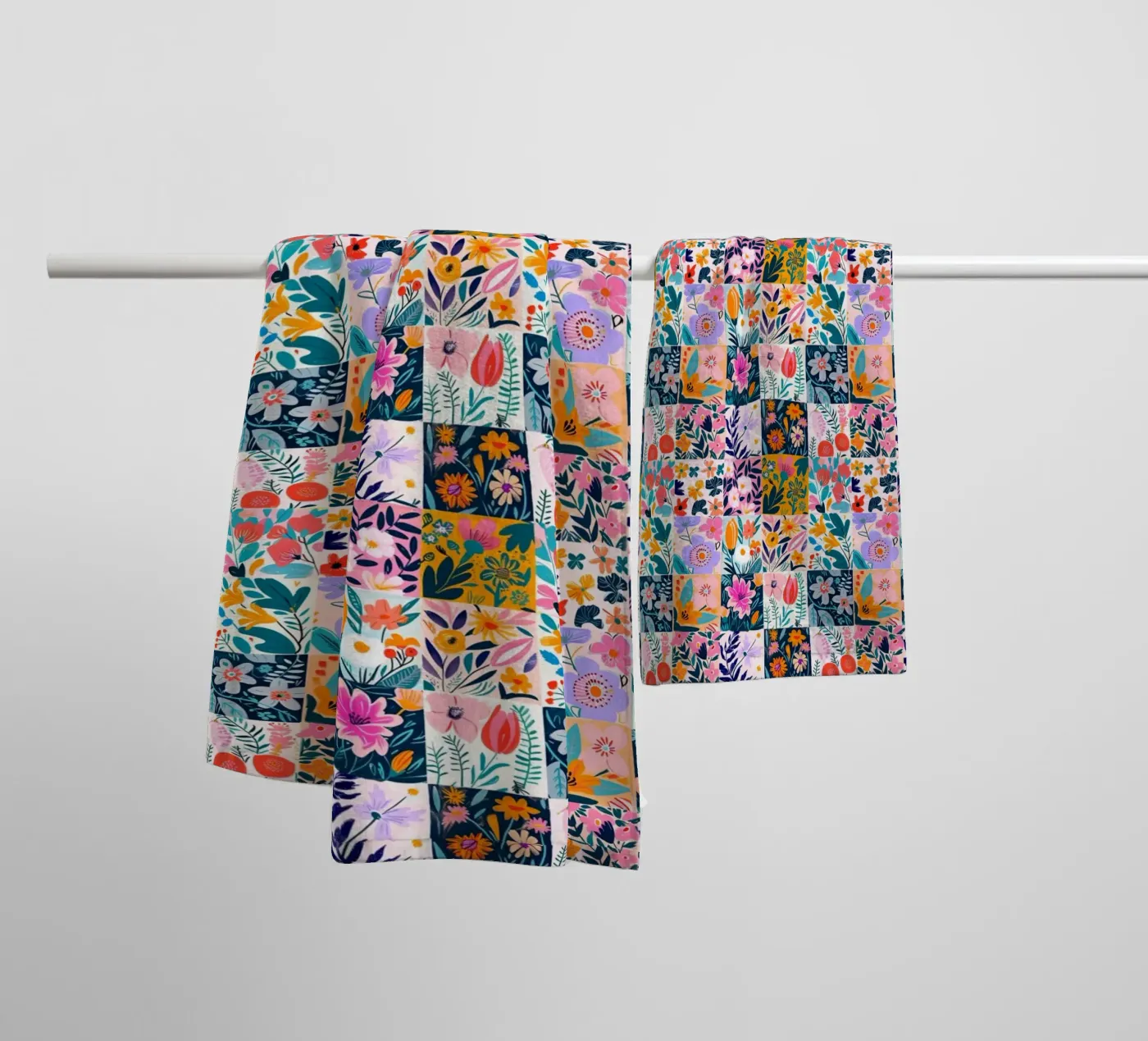 Floral Patchwork badhanddoek van Sunflower Soul Studio
