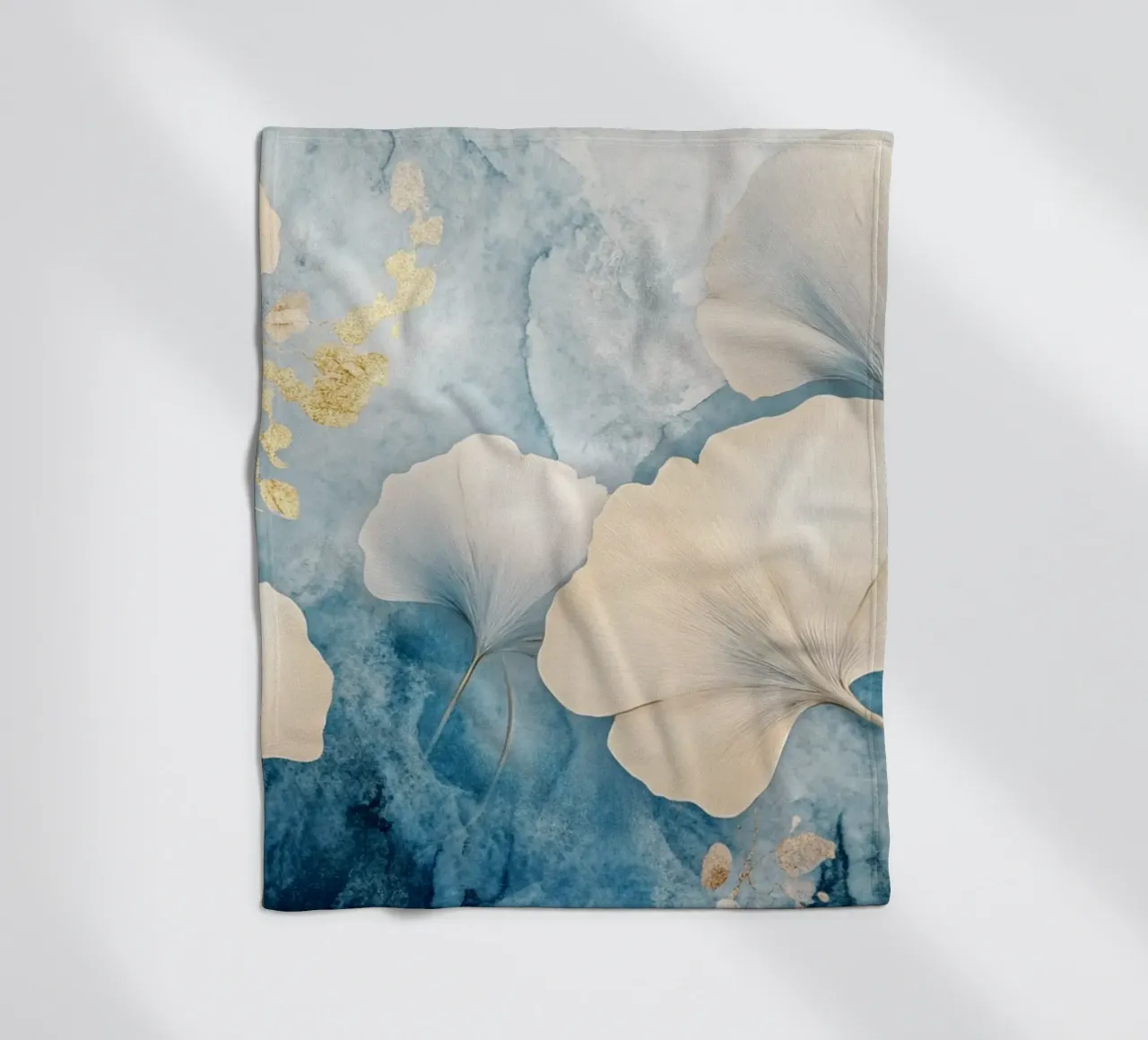 Ginko in blu e beige coperta in pile da Art-Nouveau-Dsg