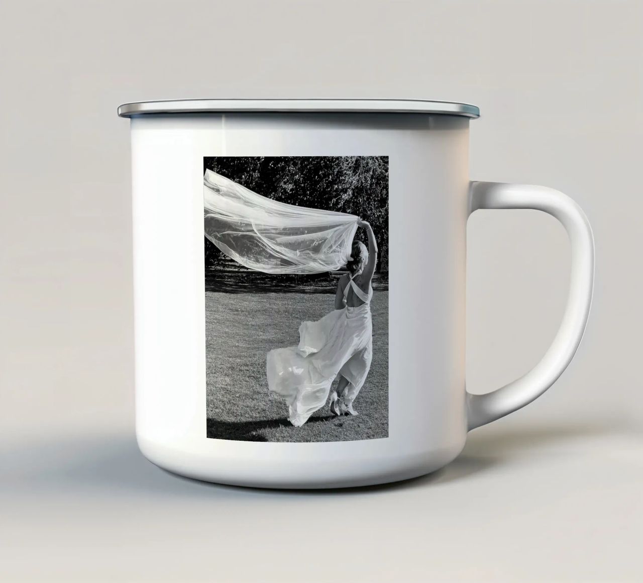 Sposa d'autunno tazza in smalto da Reece Shop