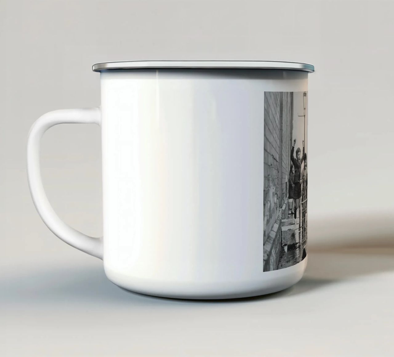 Tempi felici tazza in smalto da Reece Shop