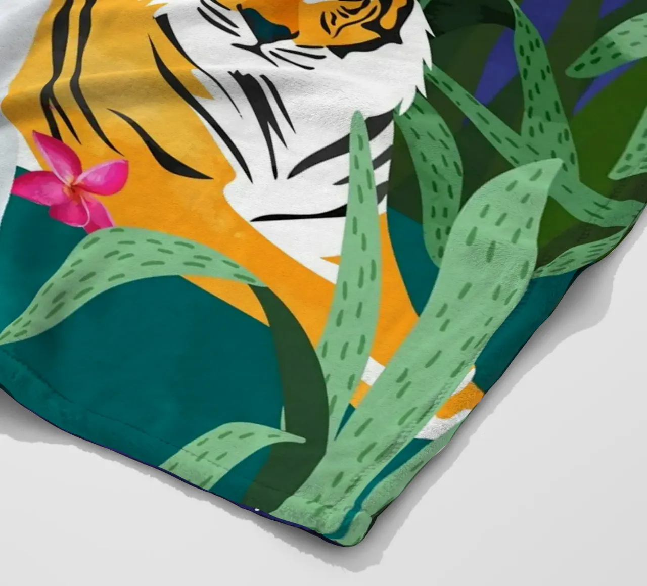 Not where I intended to go, but Even Better — Midnight Tiger coperta in pile da 83oranges