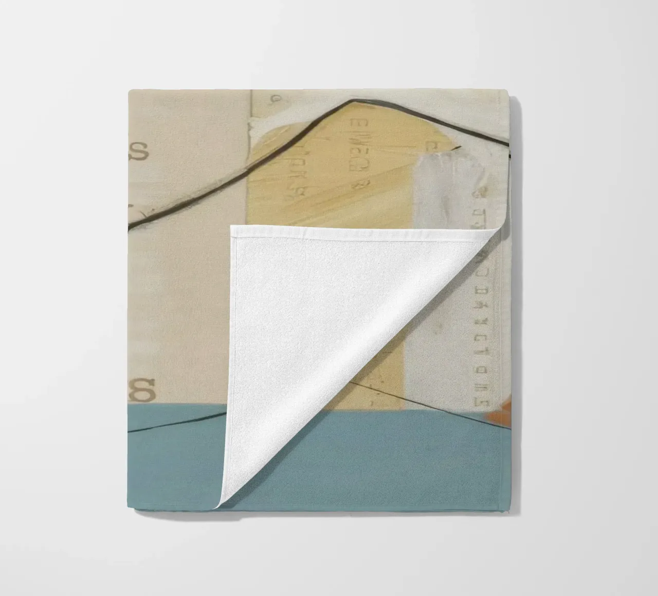 Curve aggraziate telo mare da Crimson Whisper