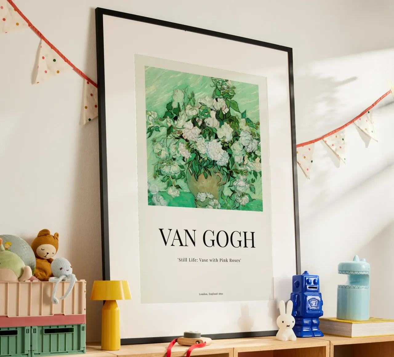 van Gogh - Still Life: Vase with Pink Roses poster con telaio in plastica da ARTOTHEK