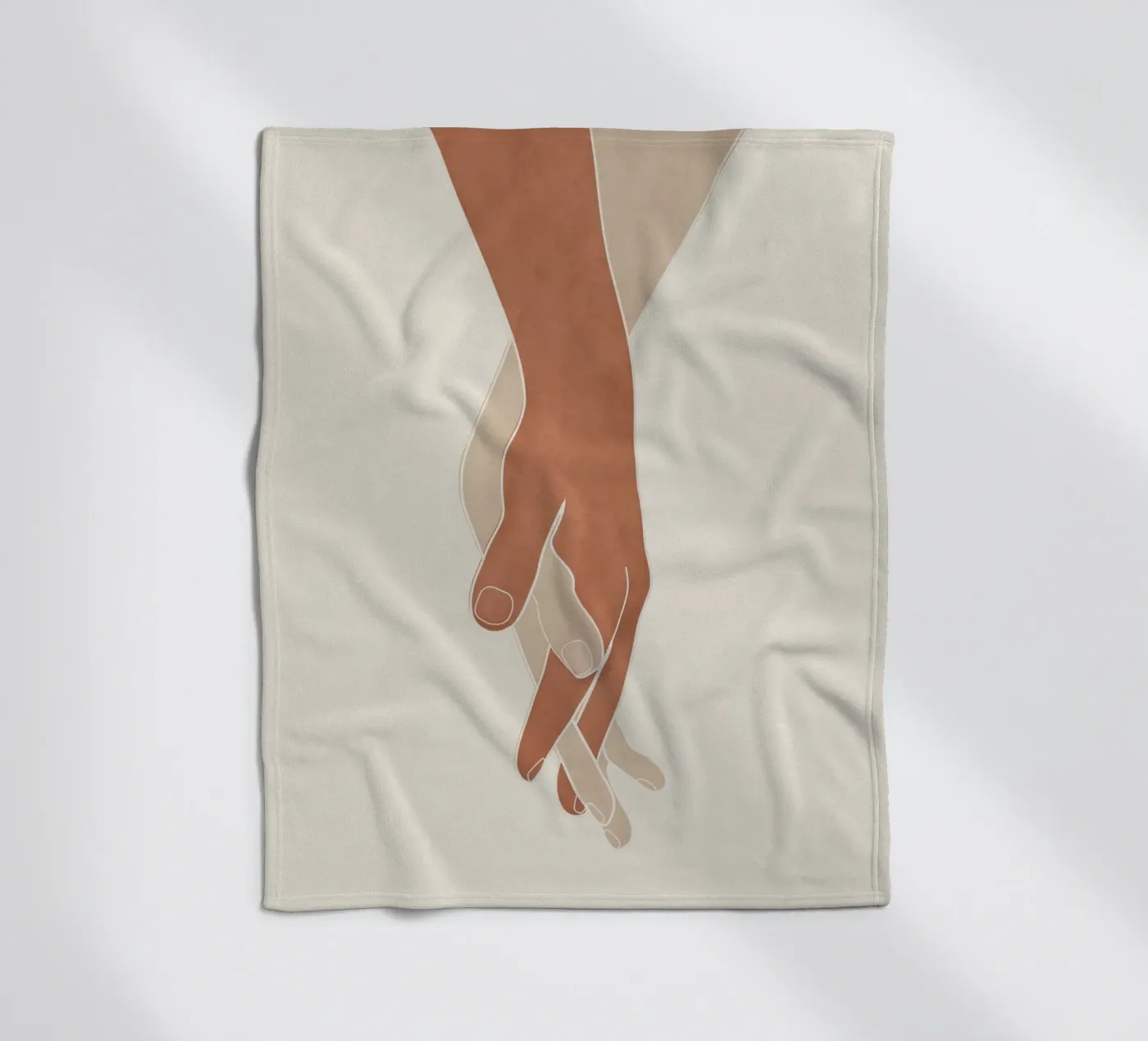 Holding Hands Fleecedecke von Nadjaa