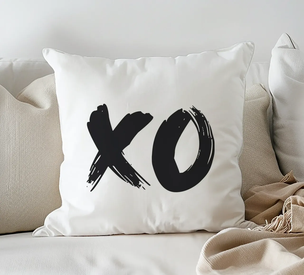 XO - Tipografía de abrazos y besos cojín de NouveauPrints