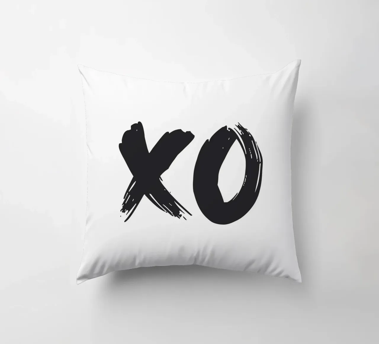 XO - Tipografía de abrazos y besos cojín de NouveauPrints