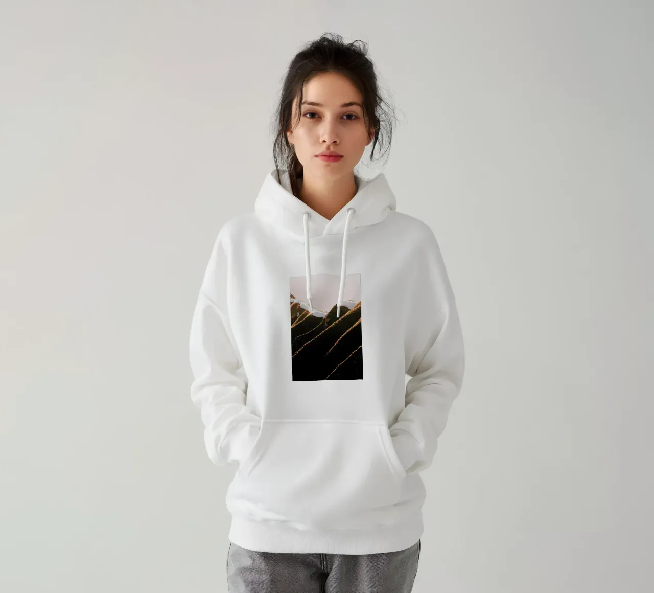 A Cold Day in Swizerland felpa con cappuccio da EyeEm Mobile GmbH