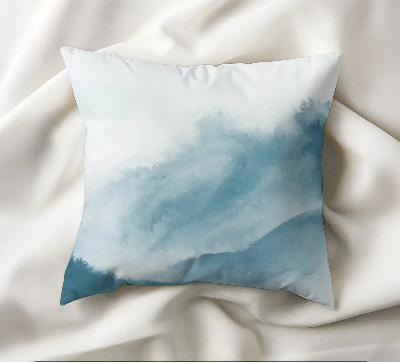 Mistig groenblauw kussen van NouveauPrints