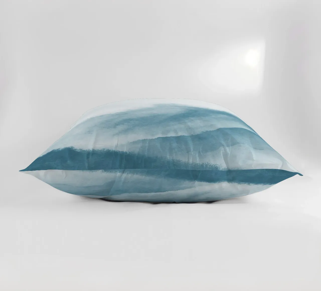 Mistig groenblauw kussen van NouveauPrints