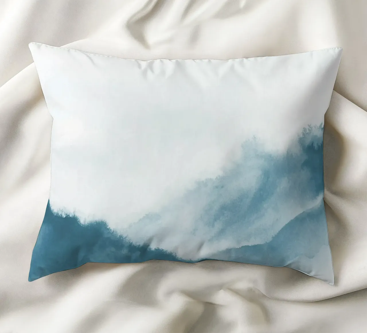 Mistig groenblauw kussen van NouveauPrints