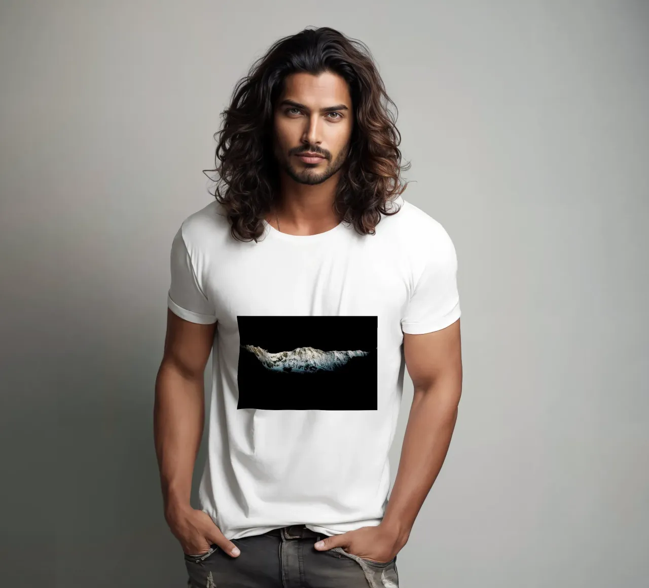 Snowcapped Peak t-shirt da EyeEm Mobile GmbH