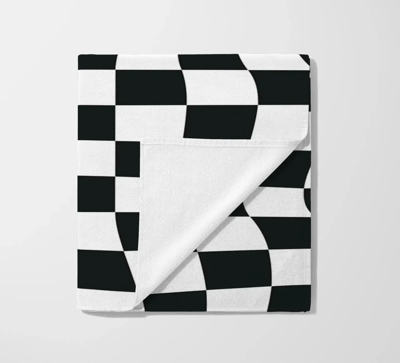 Distorted Chess Pattern serviette de plage de Paigaam Studio