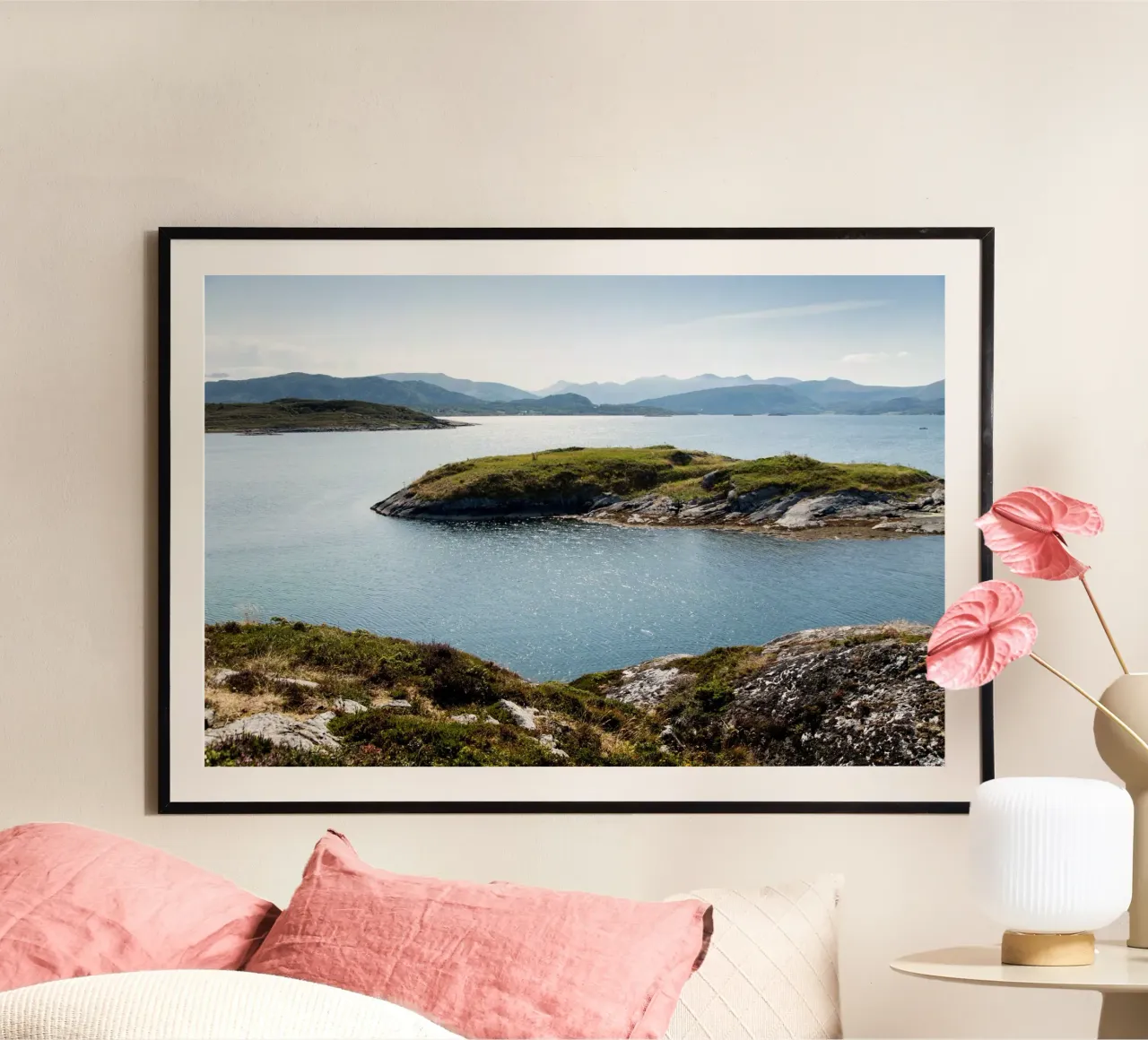 Calme côtier avec une baie de ciel bleu poster de karijn_landscapes