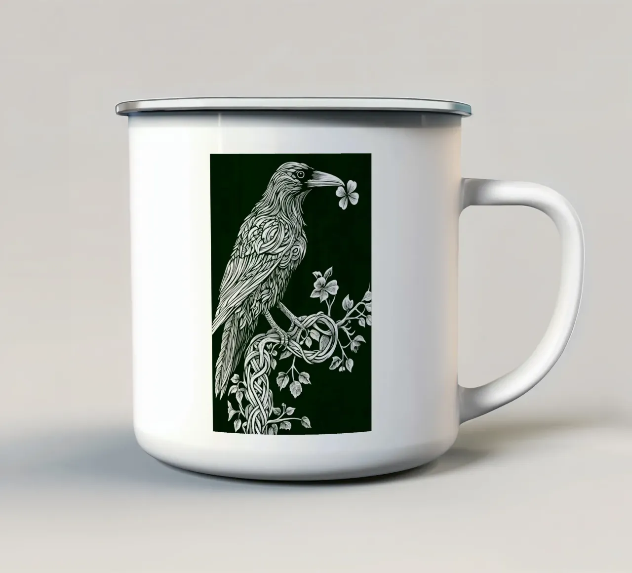 Corvo bianco con trifoglio sul ramo tazza in smalto da pixelbull - medieval art and more