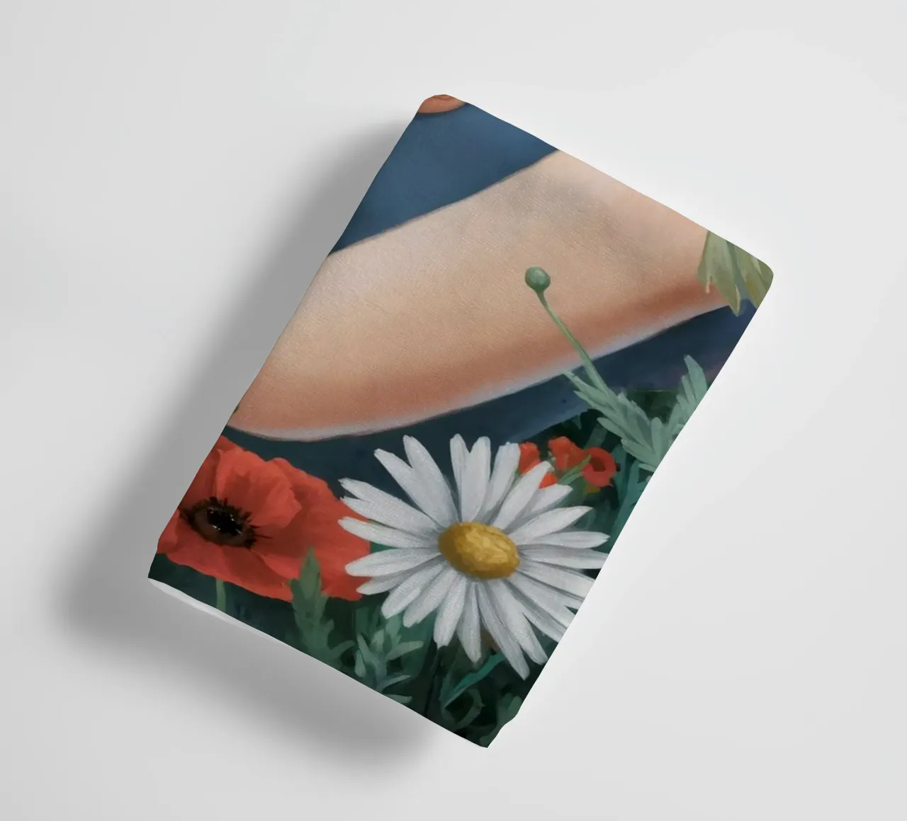 Blumige Umarmung Handtuch von Twilight Muse
