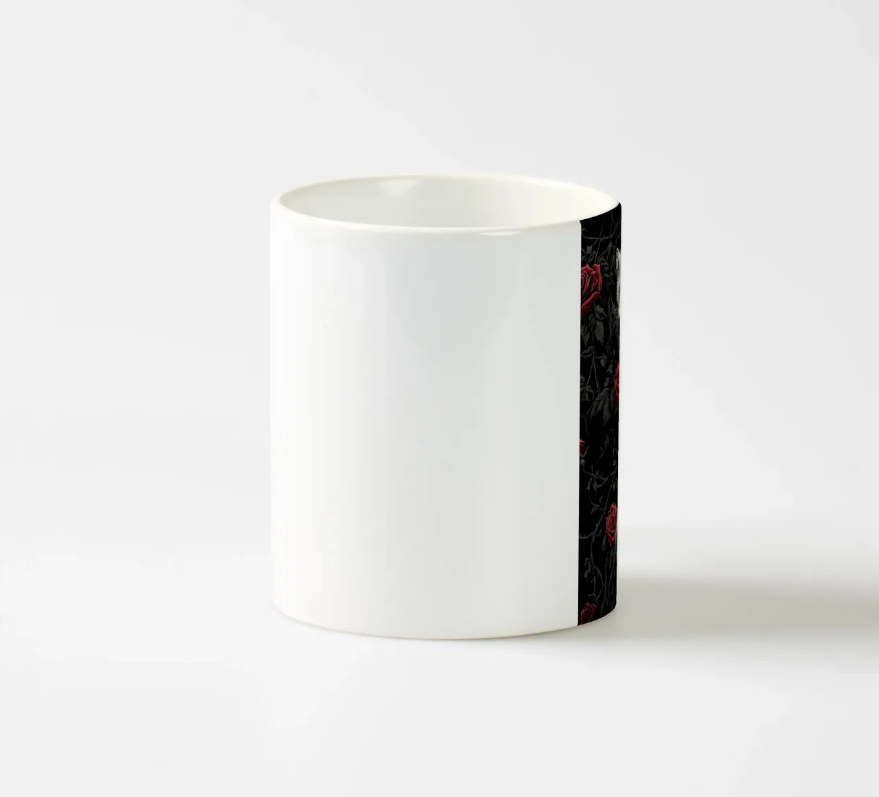 Opossum in un cespuglio di spine e rose tazza in ceramica da pixelbull - medieval art and more