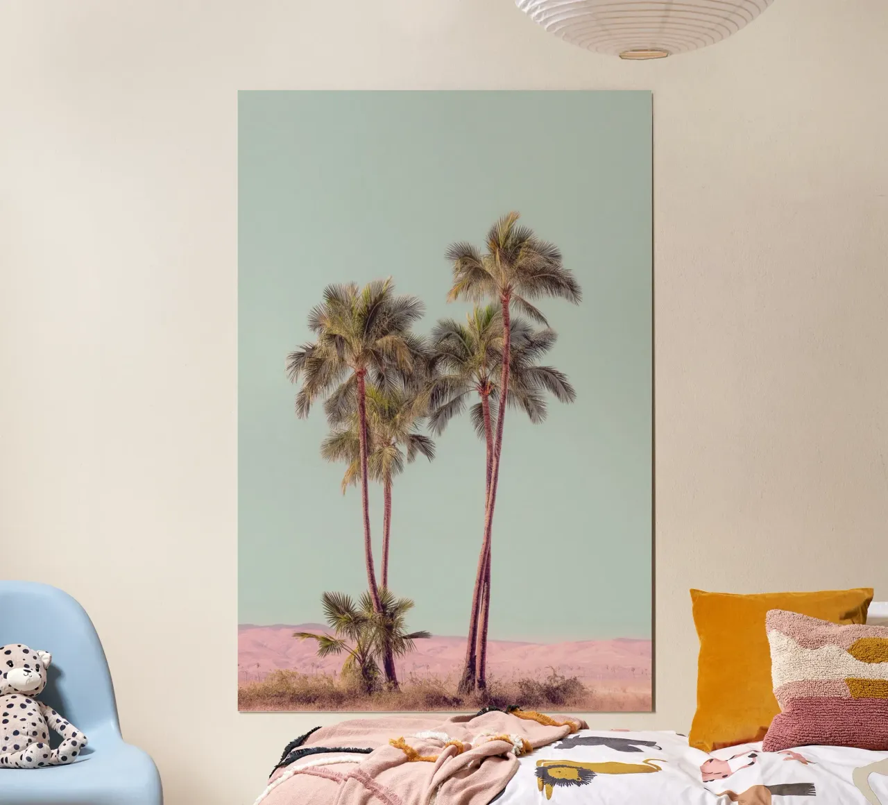 Palmiers dans un paysage désertique poster avec cadre en plastique de Indigo Tides Art