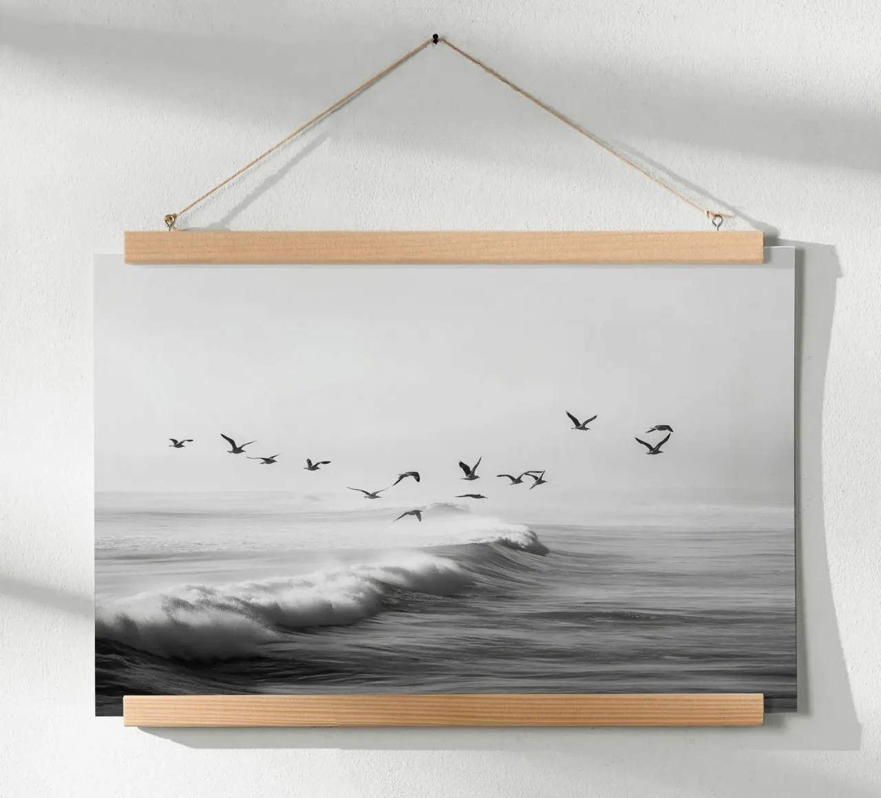 Zeemeeuwen over oceaangolven poster van Indigo Tides Art