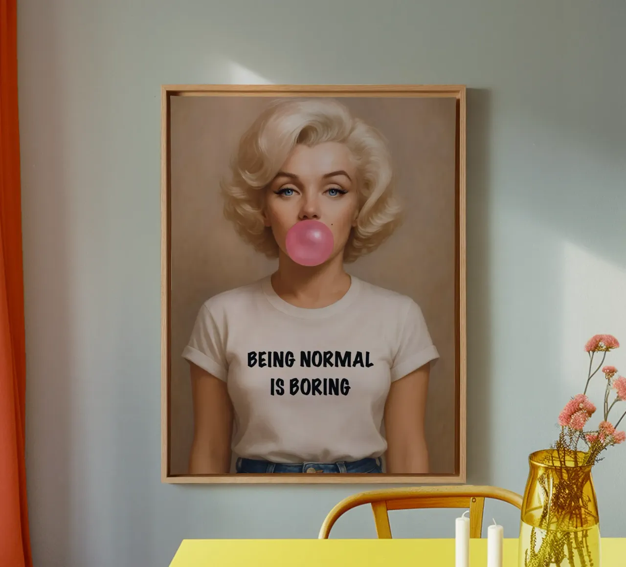 Marilyn Monroe: essere normale è noioso tela con Cornice a cassetta da ARTOMATIC